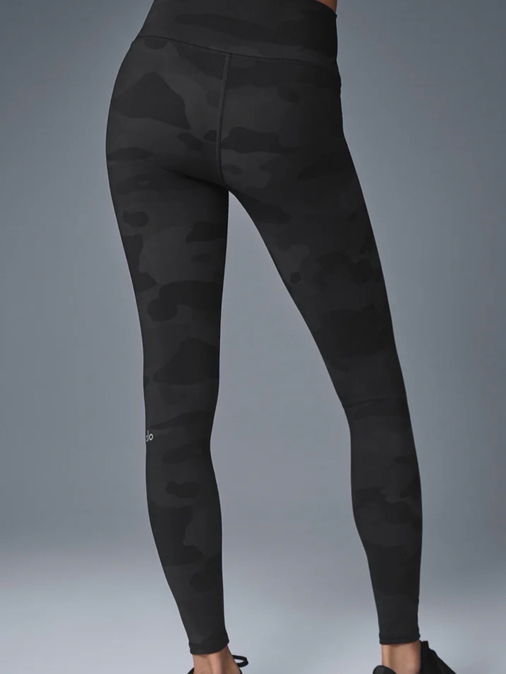 ALO Yoga Women's Camo High-Waist Leggings XS
